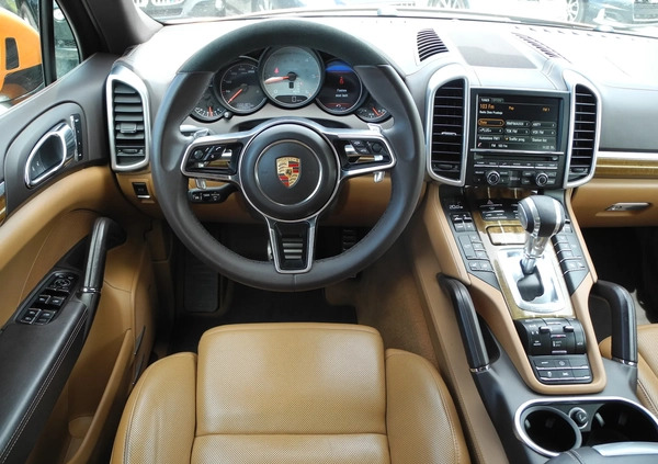 Porsche Cayenne cena 204999 przebieg: 222000, rok produkcji 2014 z Kalisz Pomorski małe 277